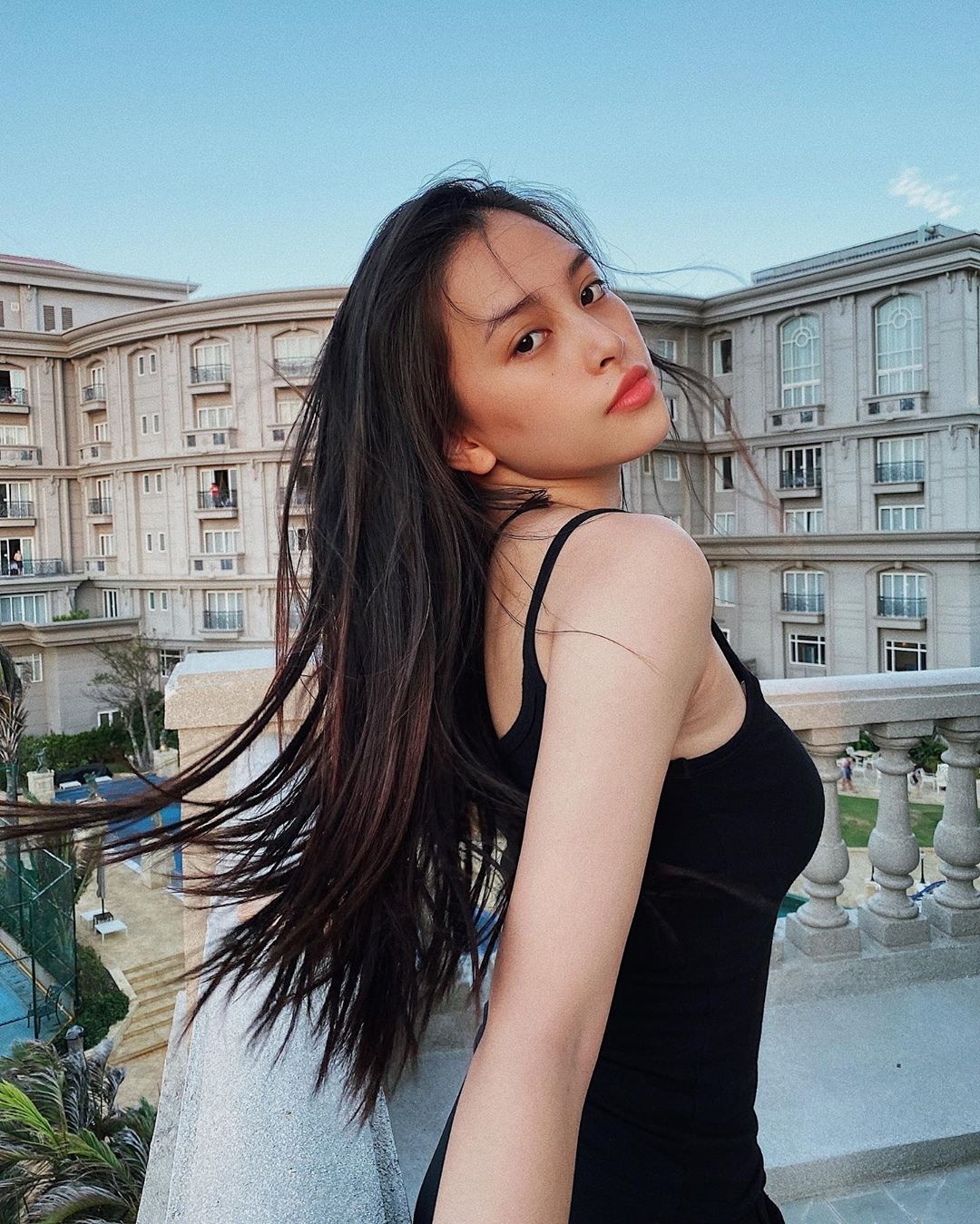 hoa hau tieu vy anh 2