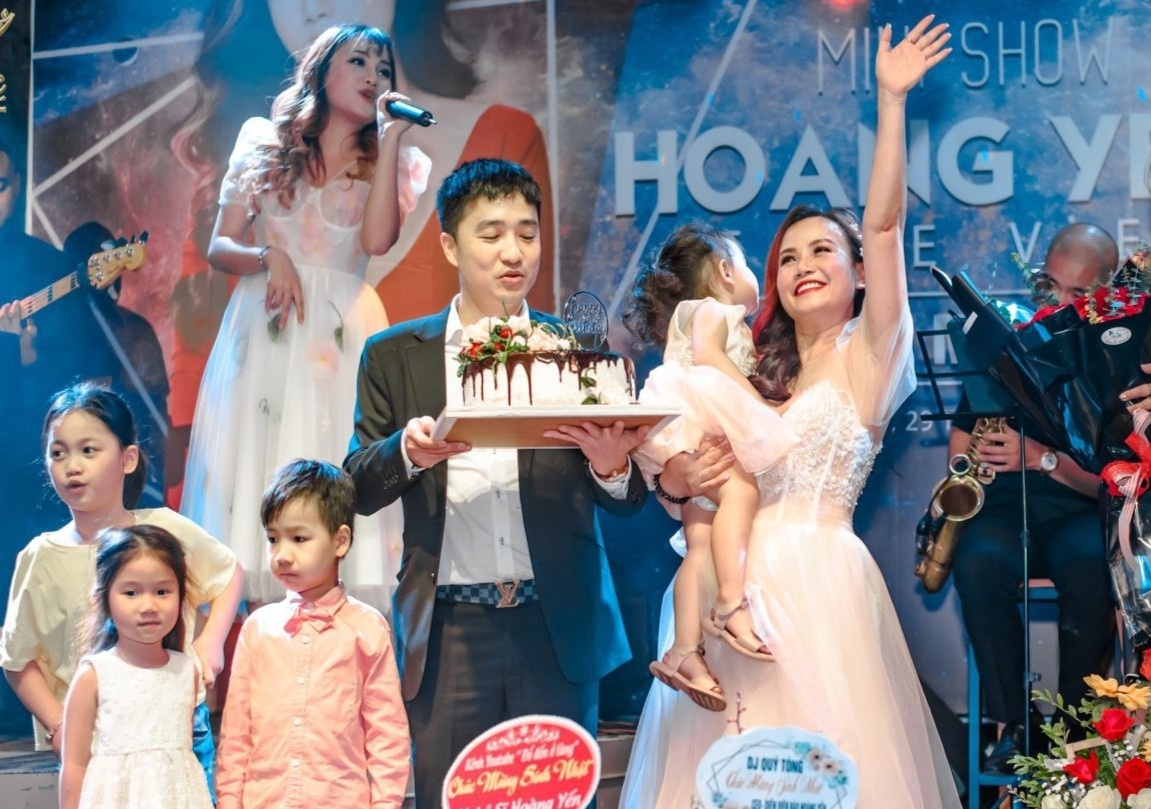 Hoàng Yến và chồng thứ 4 ảnh 1 Hoang Yen va chong thu 4 anh 1