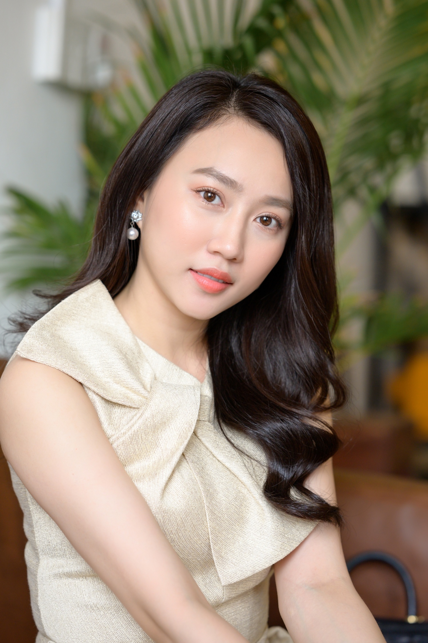 Huynh Hong loan tien linh hen ho anh 2