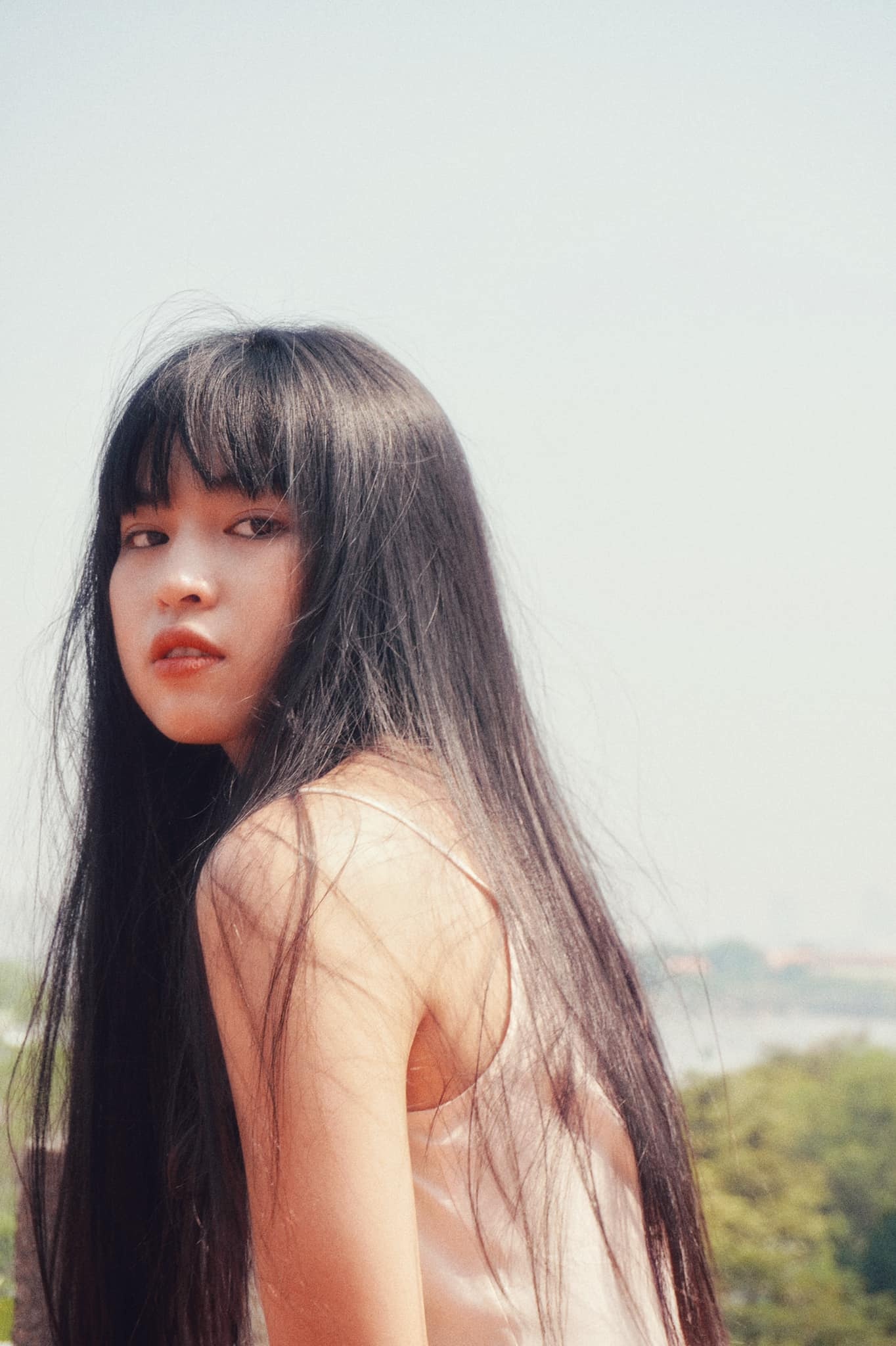 Khanh Van MV La mot thang con trai anh 8