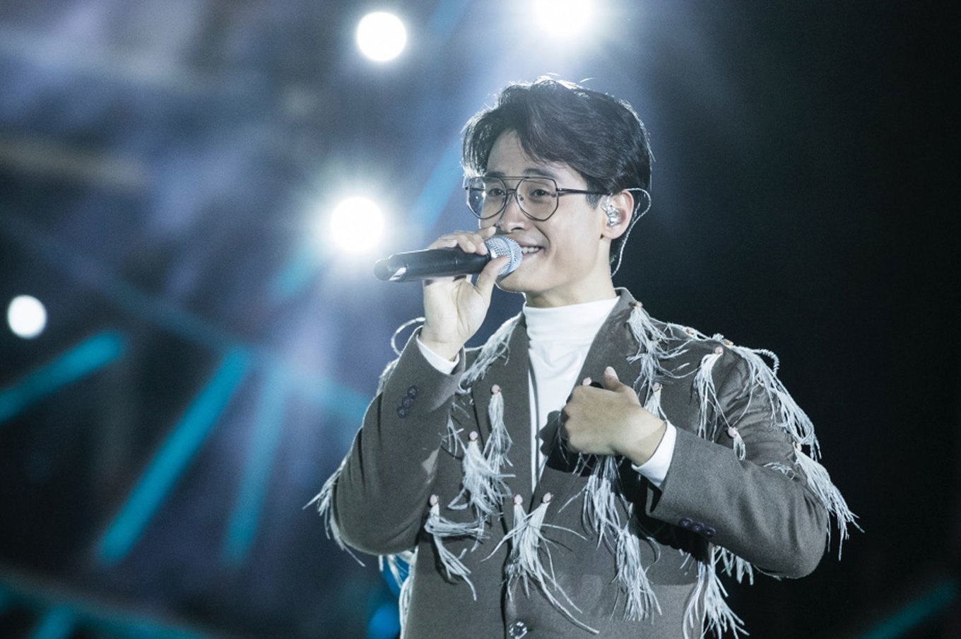 Ha ANh Tuan tai tro phong dieu tri anh 1