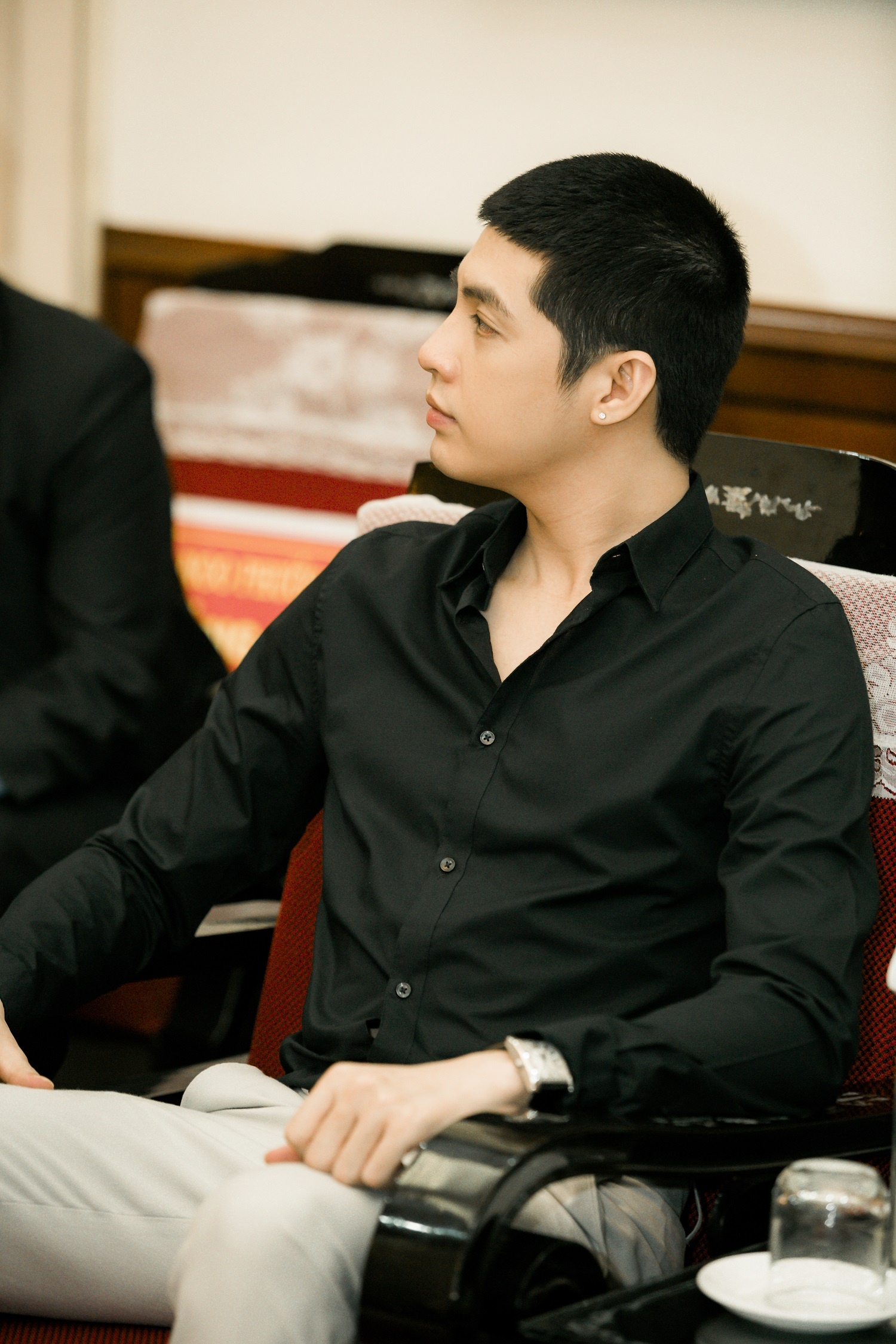 Noo Phuoc Thinh ung ho 300 trieu dong anh 6