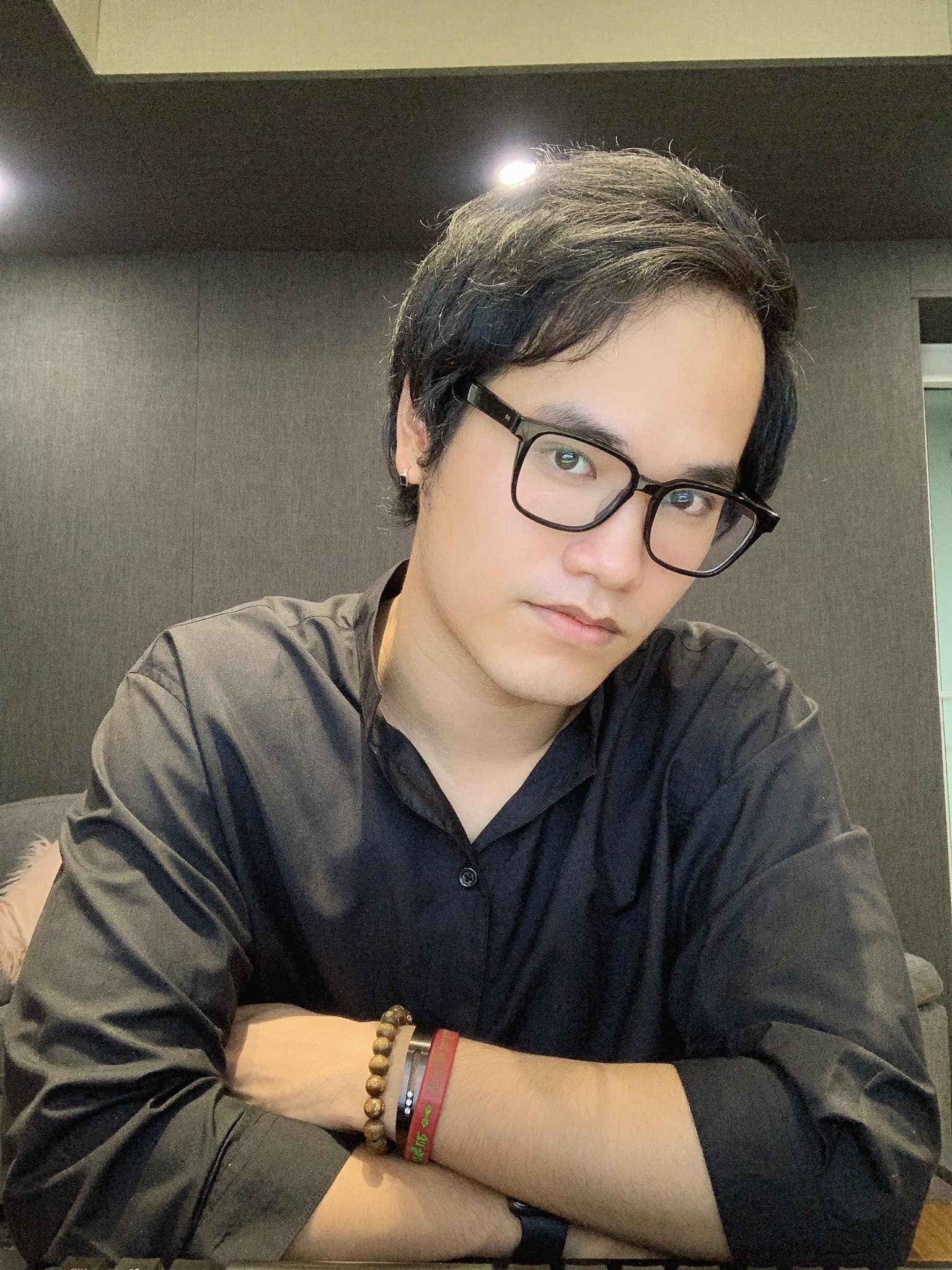 Khac hung ghen co vy anh 2