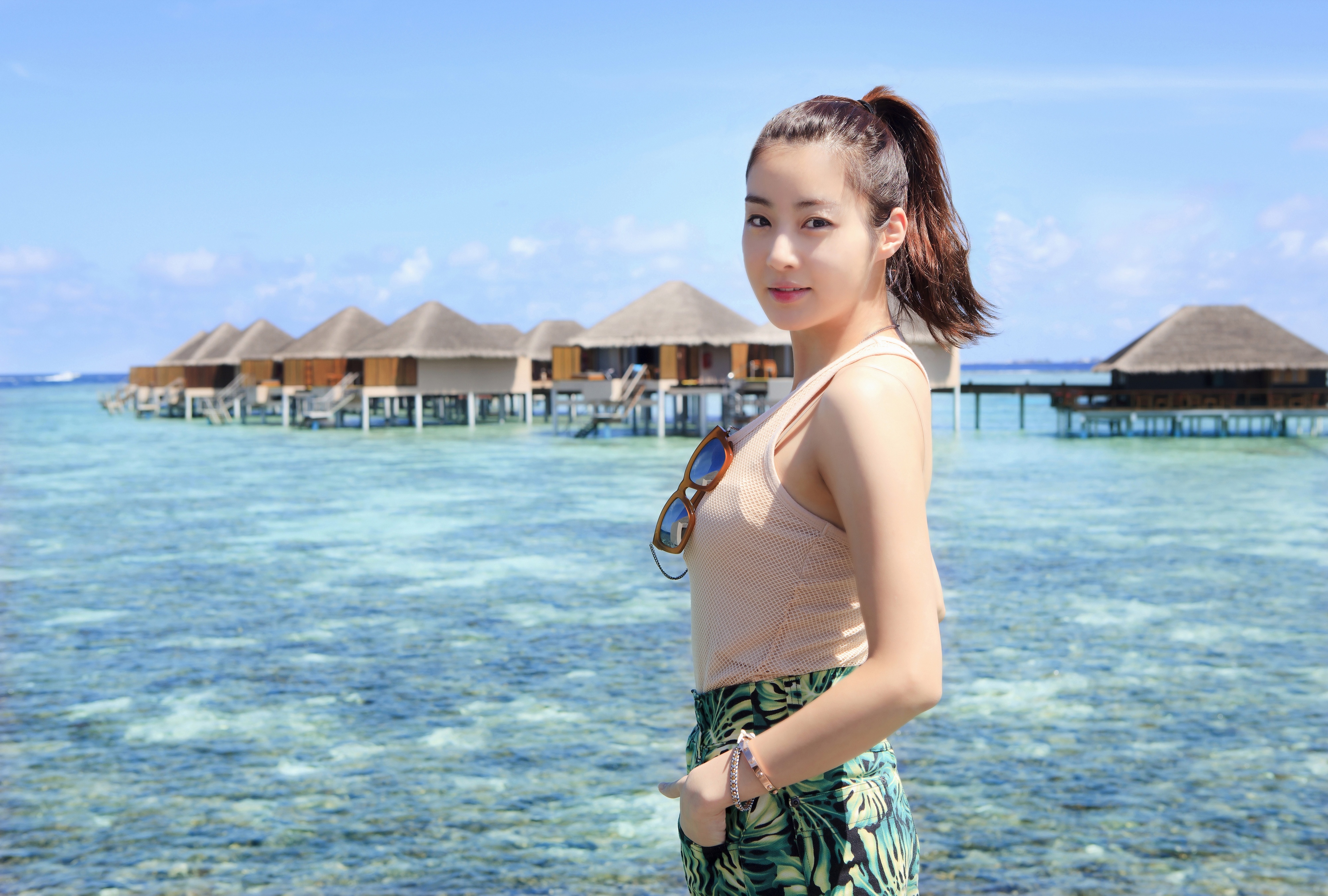 Ke cam dau 'phong chat tinh duc' theo doi nhung sao nu nao? hinh anh