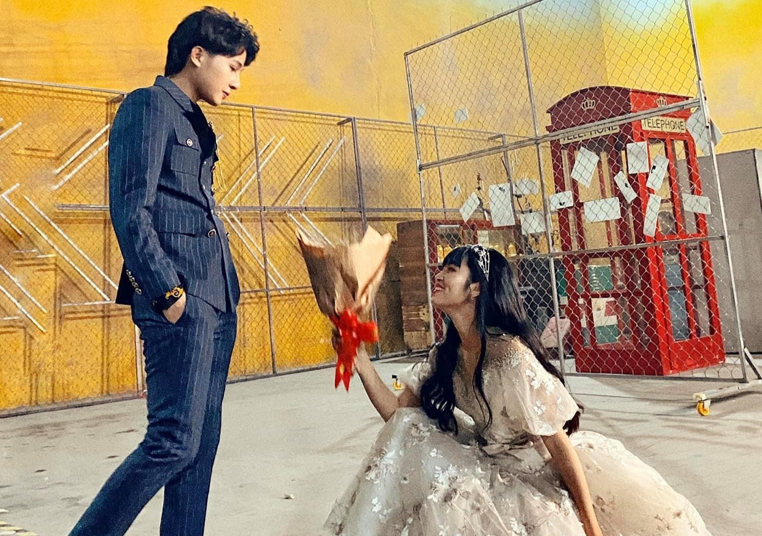 Khanh Van 'Mat biec' va Jack than thiet o hau truong hinh anh