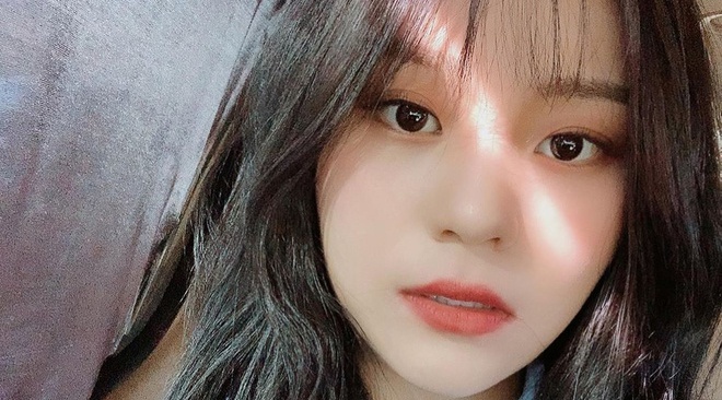 Nu ca si bi che kem sac nhat Kpop lot xac ngoai hinh khong nhan ra hinh anh