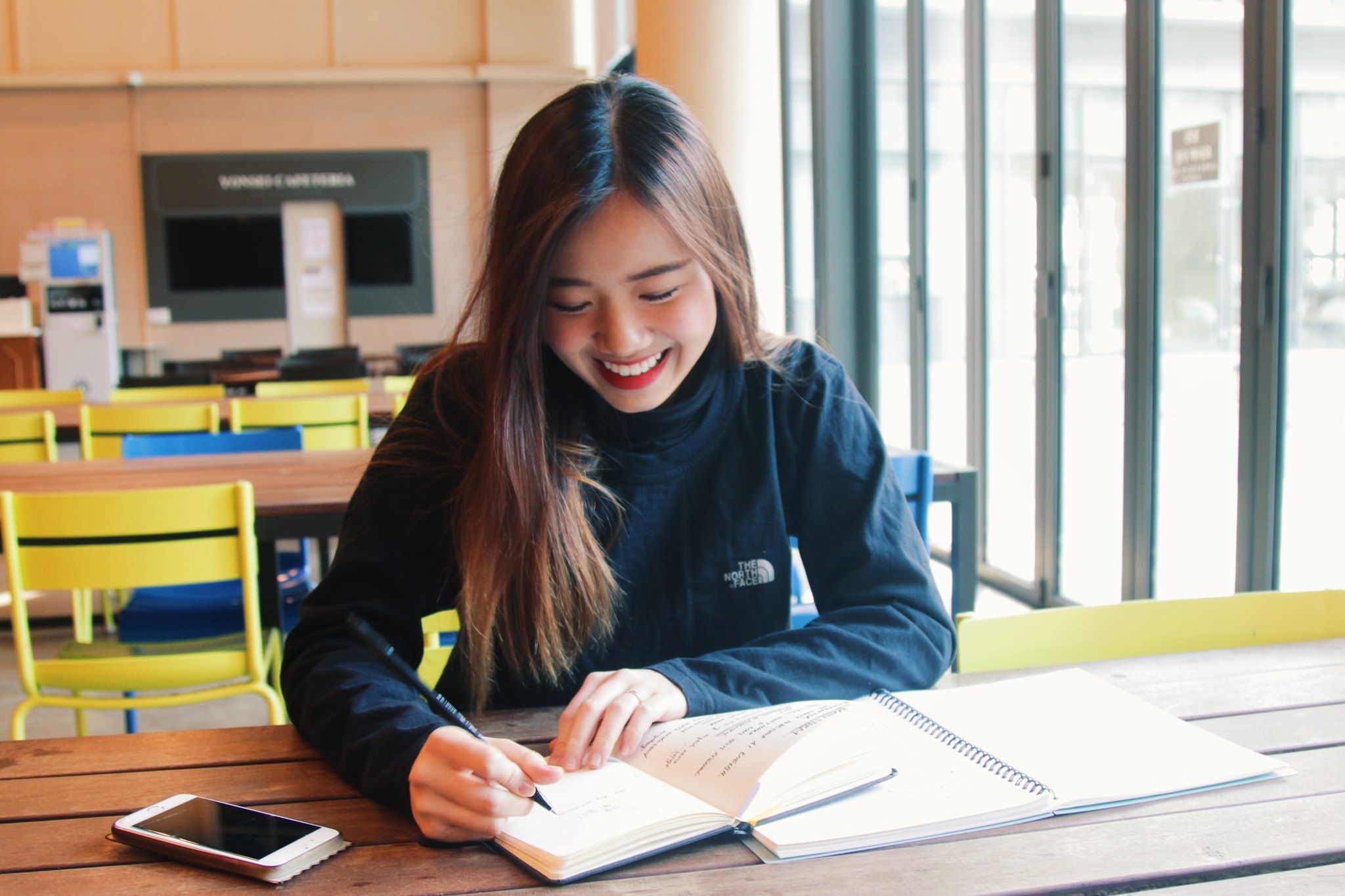 Lisa Black Pink anh 6