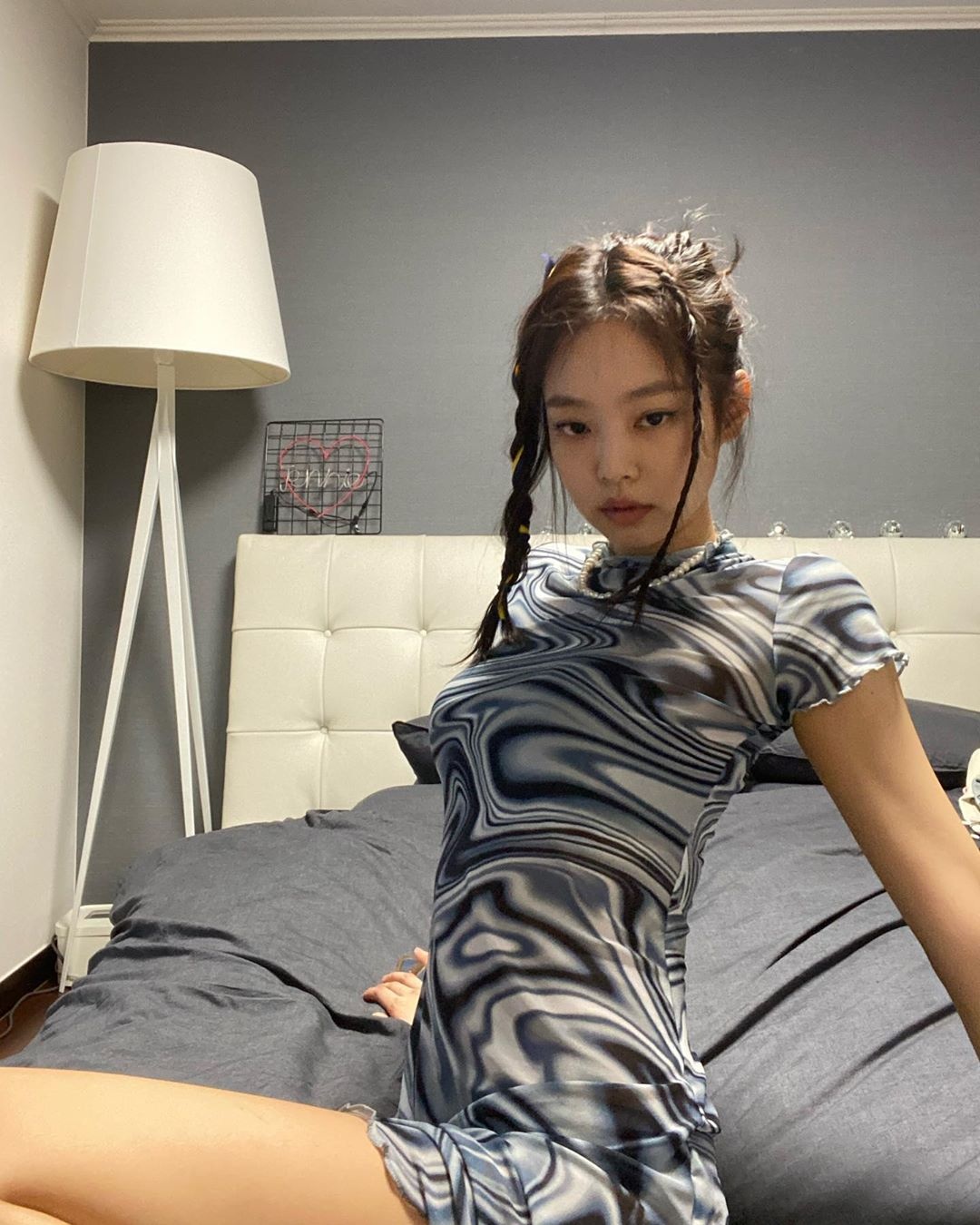 Jennie gây tranh cãi ảnh 4 Jennie gay tranh cai anh 4
