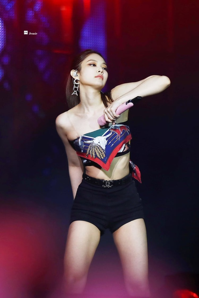 Jennie gây tranh cãi ảnh 12 Jennie gay tranh cai anh 12