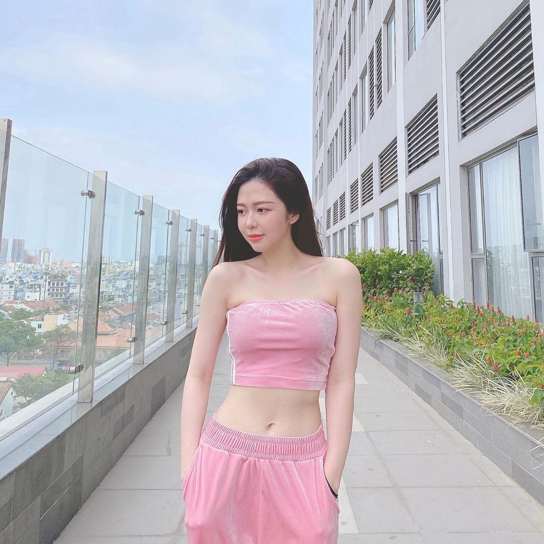 ca sĩ có vòng eo thon gọn ảnh 16 ca si co vong eo thon gon anh 16