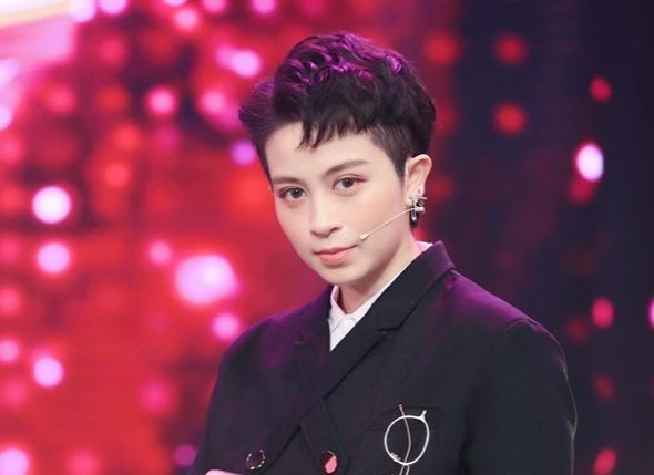 Gil Le chia se moi tinh dep trong talk show nam 2017 hinh anh