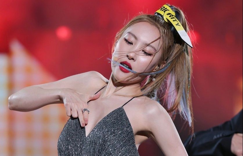 'Nu hoang quyen ru Kpop' doi dau TWICE, Black Pink hinh anh