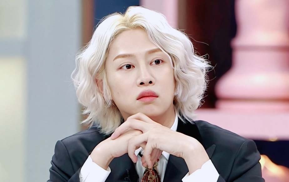 Kim Hee Chul tuc gian khi noi ve thi phi trong qua khu hinh anh