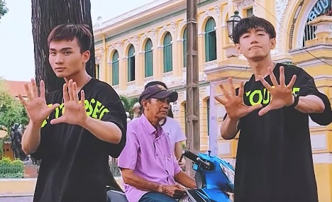 Vu dao bo thuoc do Quang Dang hop tac voi WHO hinh anh