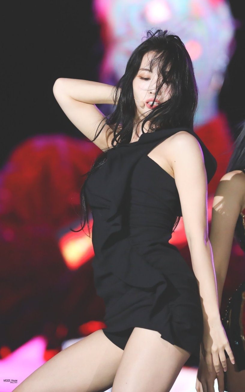 Momo Twice hat tham hoa anh 14