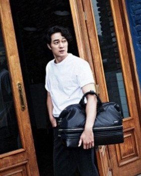 So Ji Sub sau khi lay vo anh 2