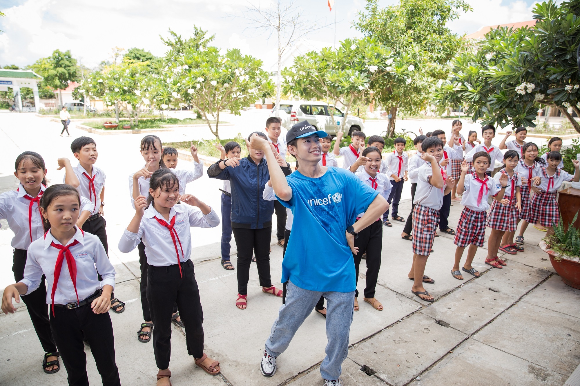 Quang Đăng đồng hành cùng UNICEF ảnh 1 Quang Dang dong hanh cung UNICEF anh 1