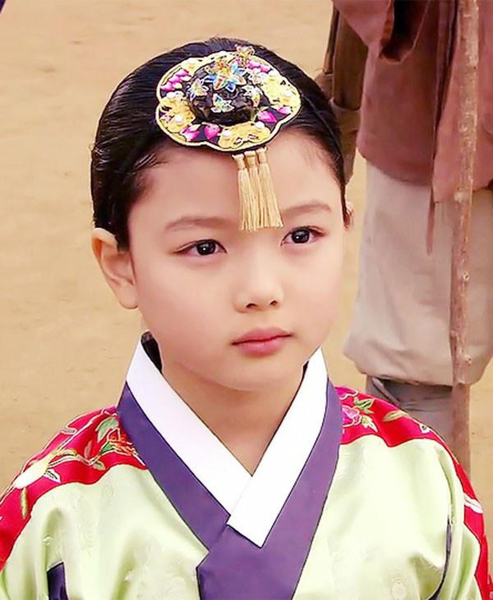 Kim Yoo Jung trưởng thành ảnh 1 Kim Yoo Jung truong thanh anh 1