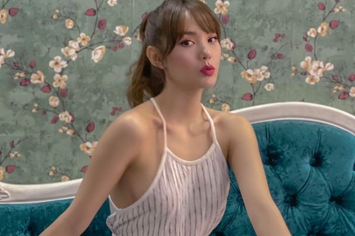 Minh Hang noi ve bo anh nude o tuoi 33 hinh anh