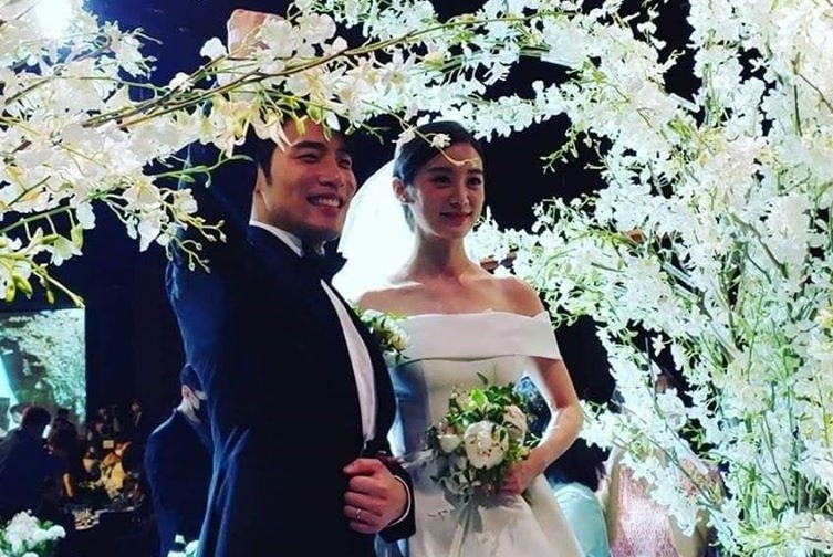 Dan my nhan TWICE tu hop trong le cuoi cua Lim (Wonder Girls) hinh anh