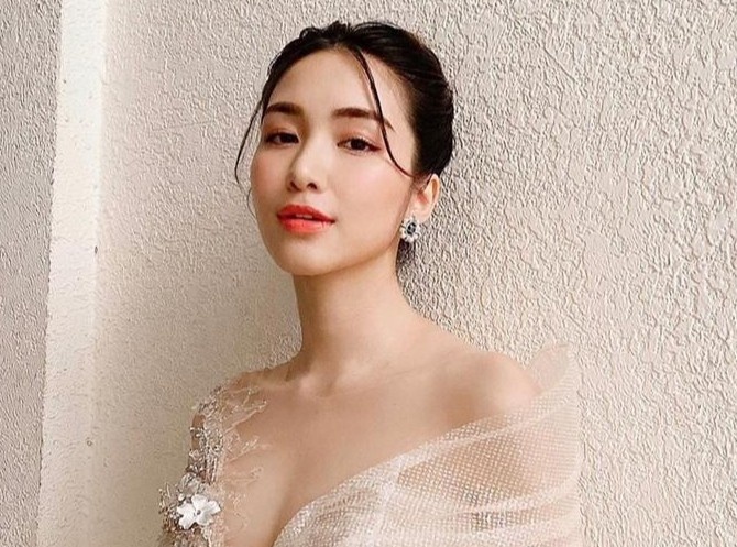 Hoa Minzy chat van ViruSs viec bi che hat yeu, giong mo nhat hinh anh