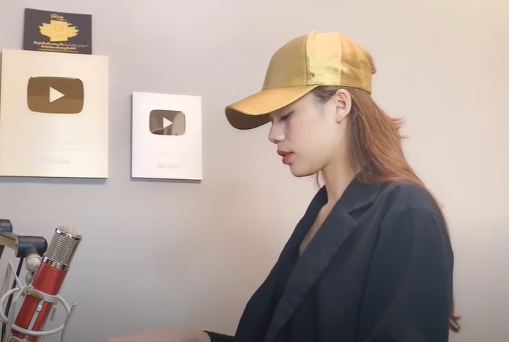 Huong Ly hat 'Co chac yeu la day' cua Son Tung hinh anh