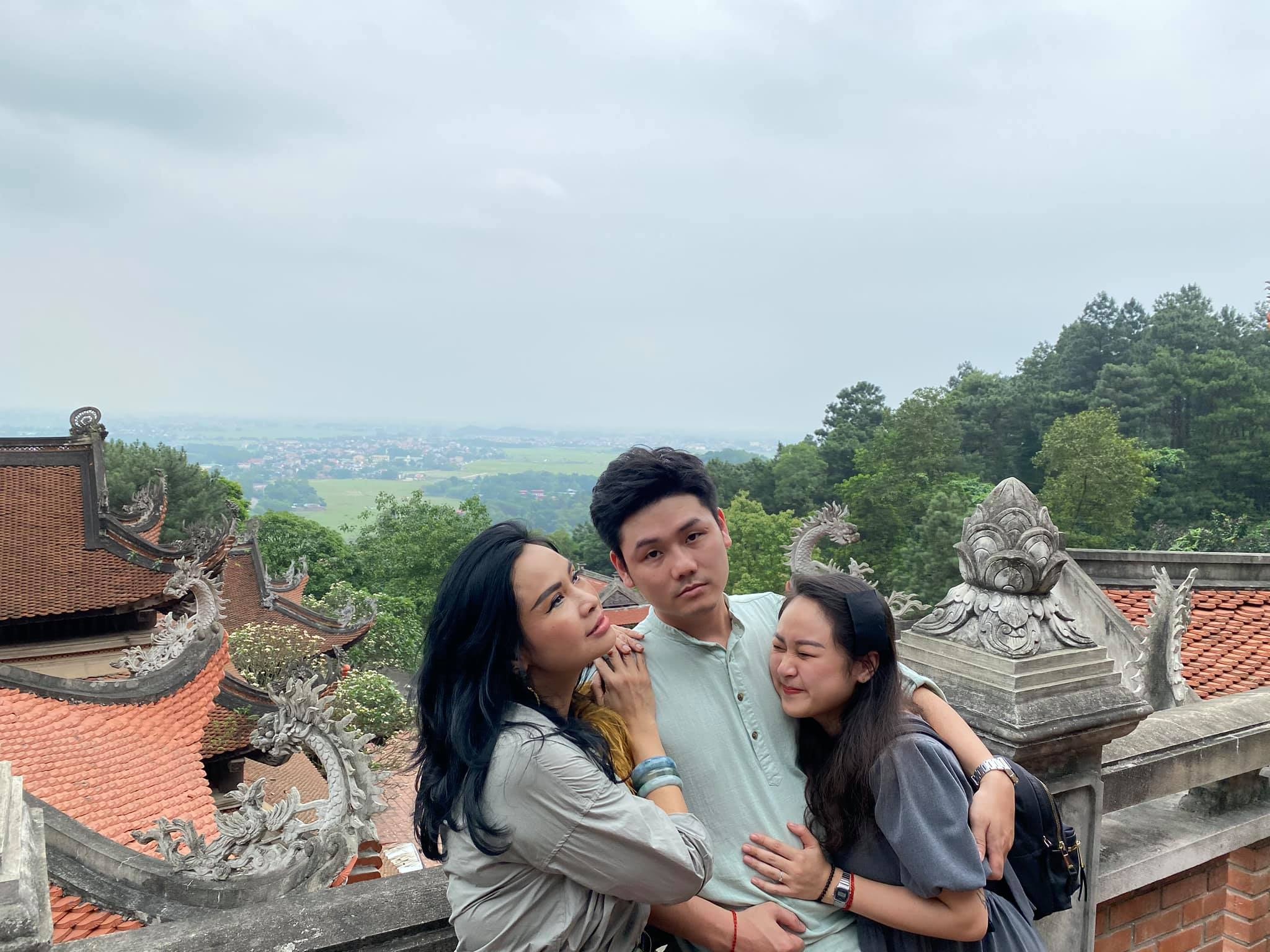 Thanh Lam va cac con anh 8