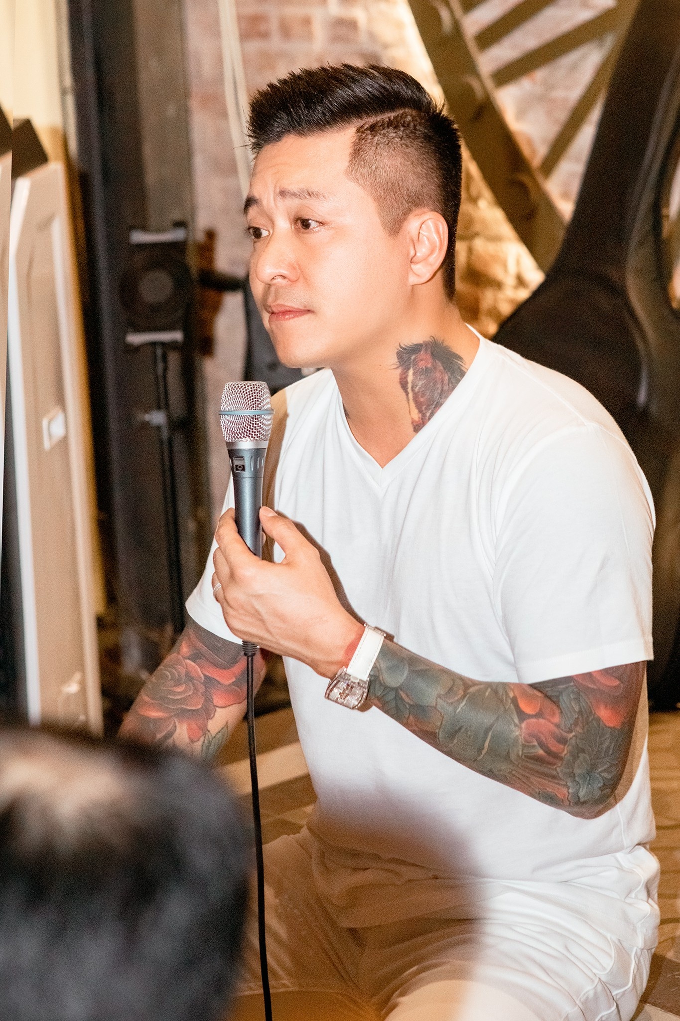 Tuan Hung tam dung hoat dong anh 7