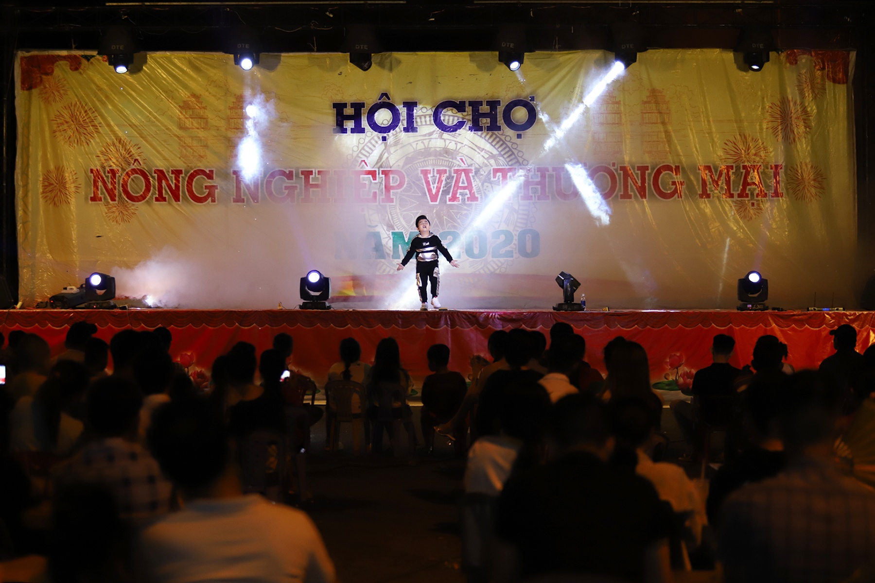 Tin Tin di dien hoi cho anh 15