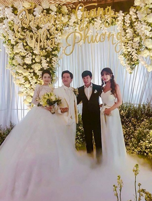 sao Việt gây tranh cãi mặc lố ảnh 6 sao Viet gay tranh cai mac lo anh 6