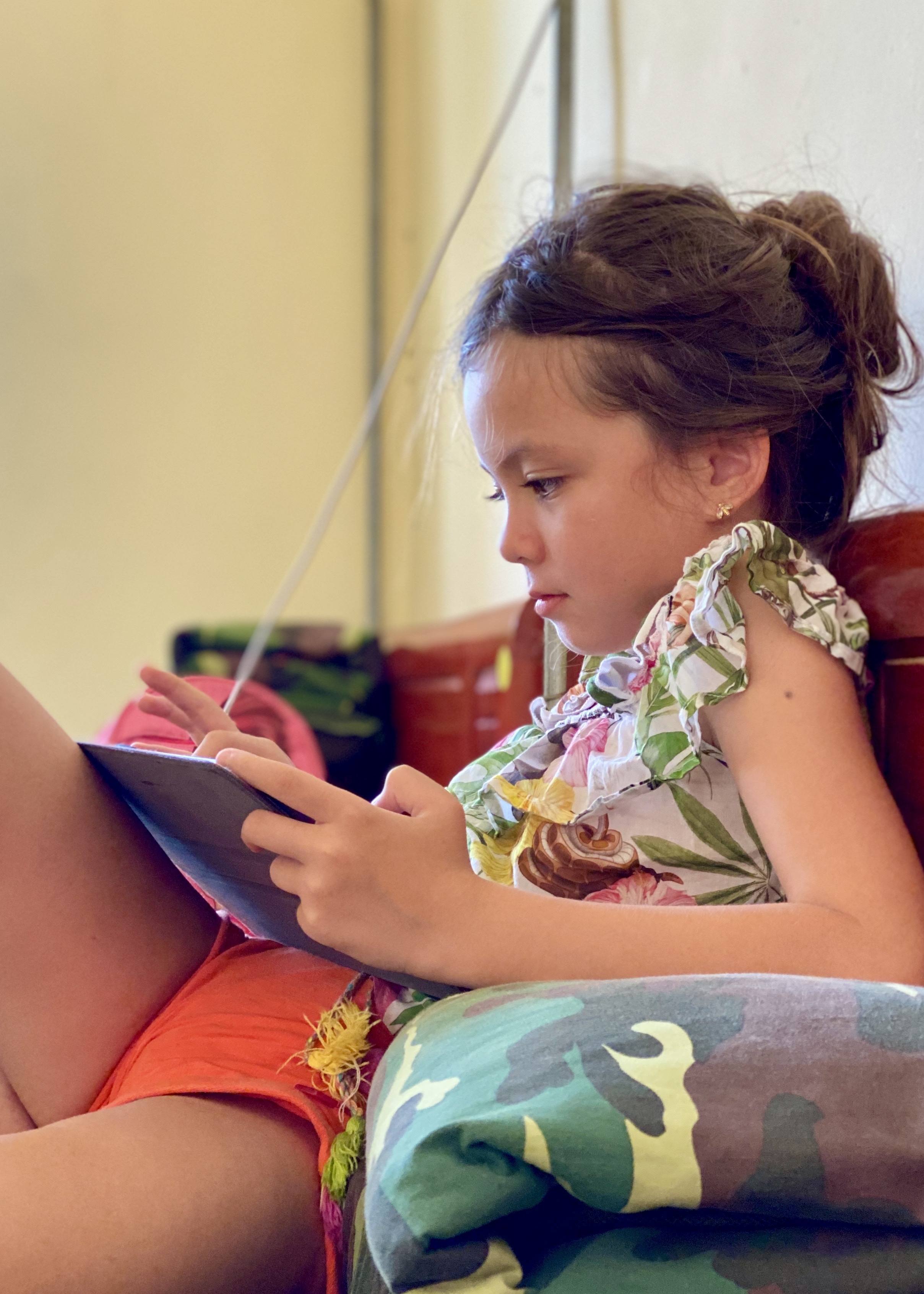 Hong Nhung va cac con cach ly anh 4