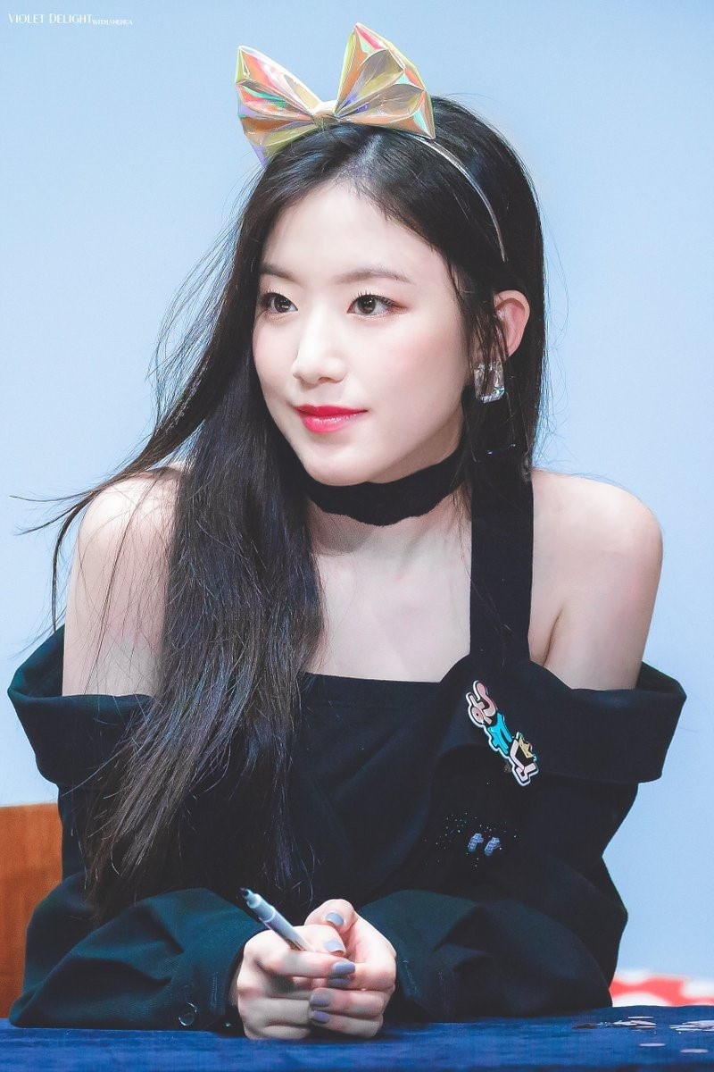 Shuhua bị đối xử bất công ảnh 3 Shuhua bi doi xu bat cong anh 3