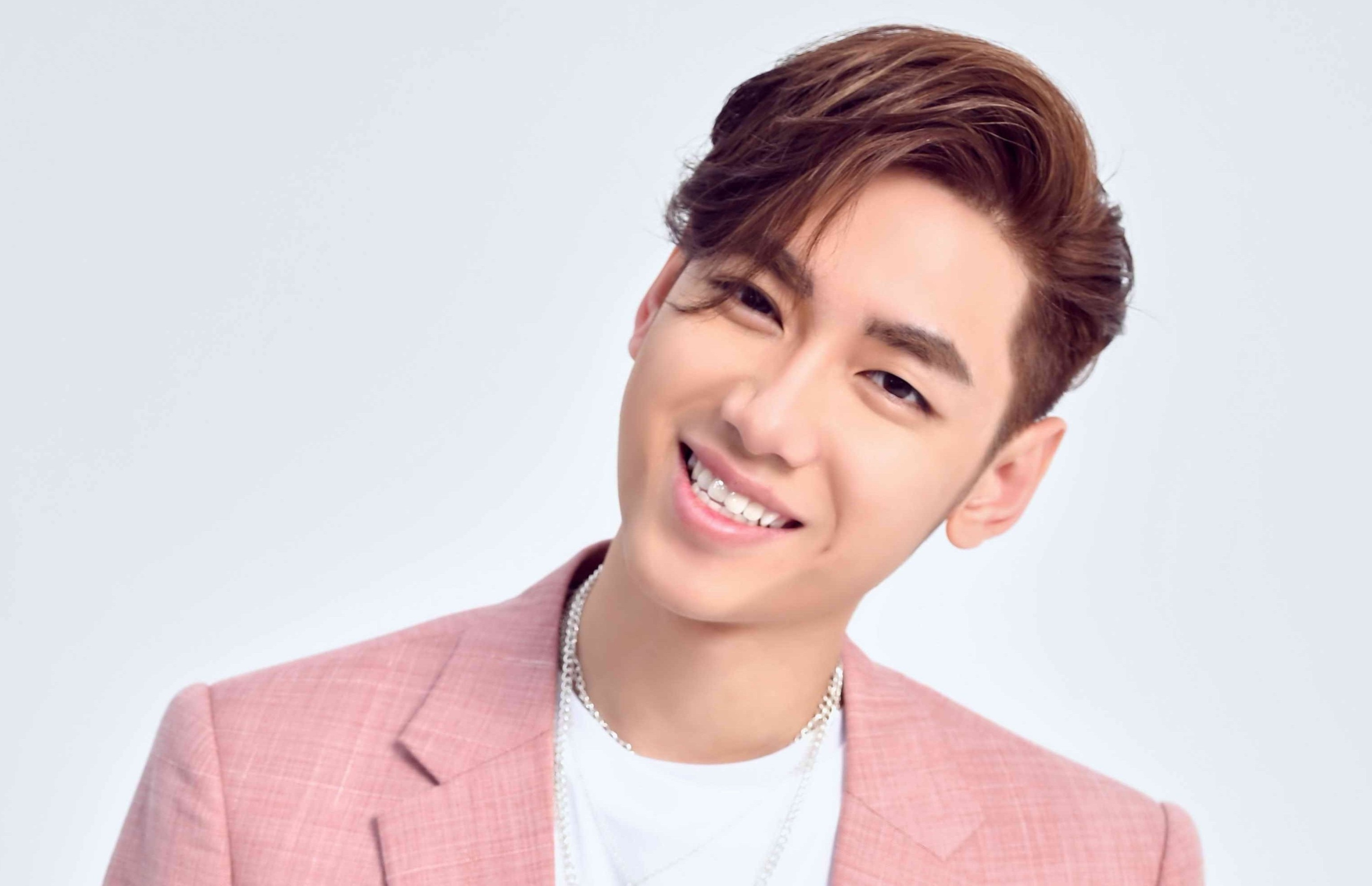 Nhac si Viet viet nhac co vu tinh than chong dich Covid-19 hinh anh