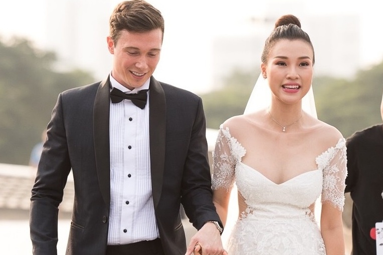 MC Hoang Oanh sinh con dau long hinh anh