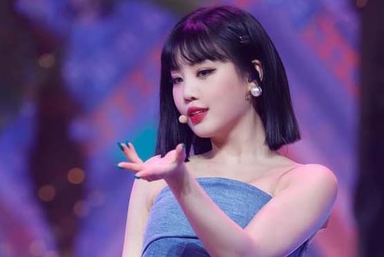 (G)I-DLE gay tranh cai khi mac vay ngan thuc hien vu dao hinh anh