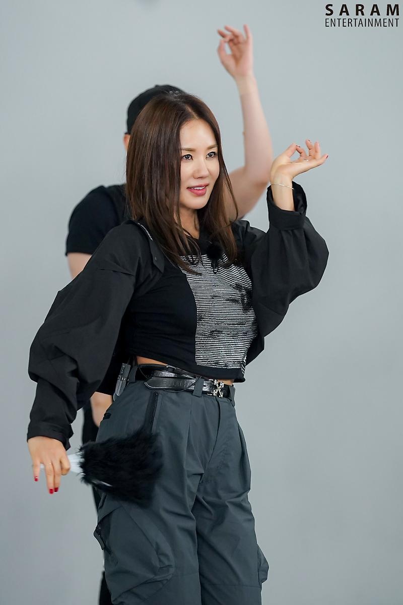 Nhom nhac cua Lee Hyori anh 3