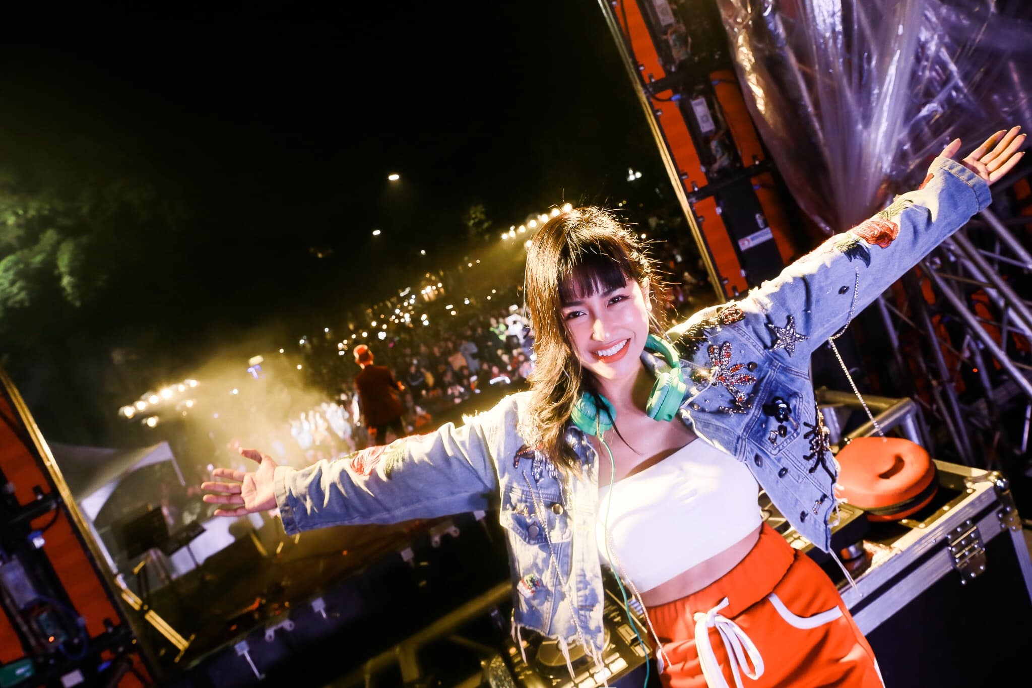 DJ Trang Moon King of Rap anh 8