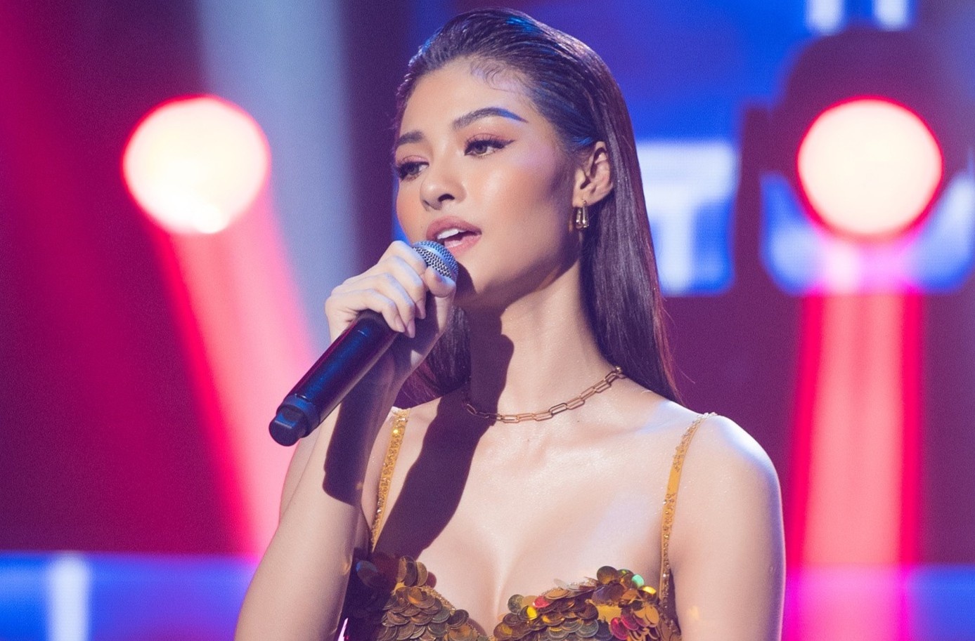 Nhung thi sinh nu tham gia cuoc thi rap hinh anh