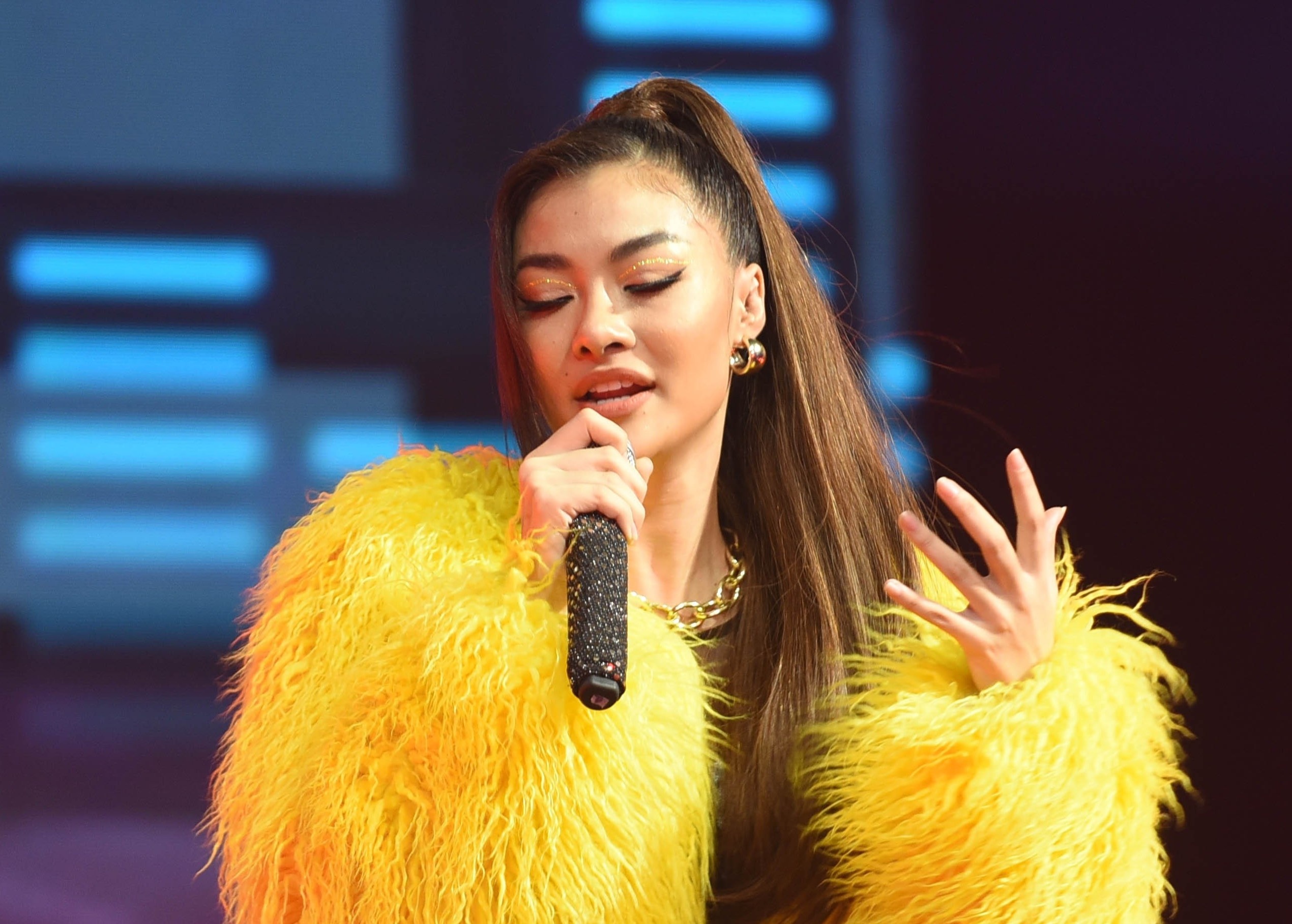 A hau Kieu Loan mac loi o King of Rap hinh anh