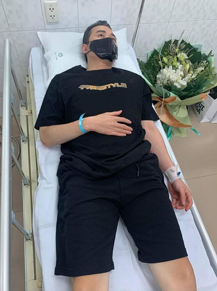 Karik nhập viện ảnh 1 Karik nhap vien anh 1