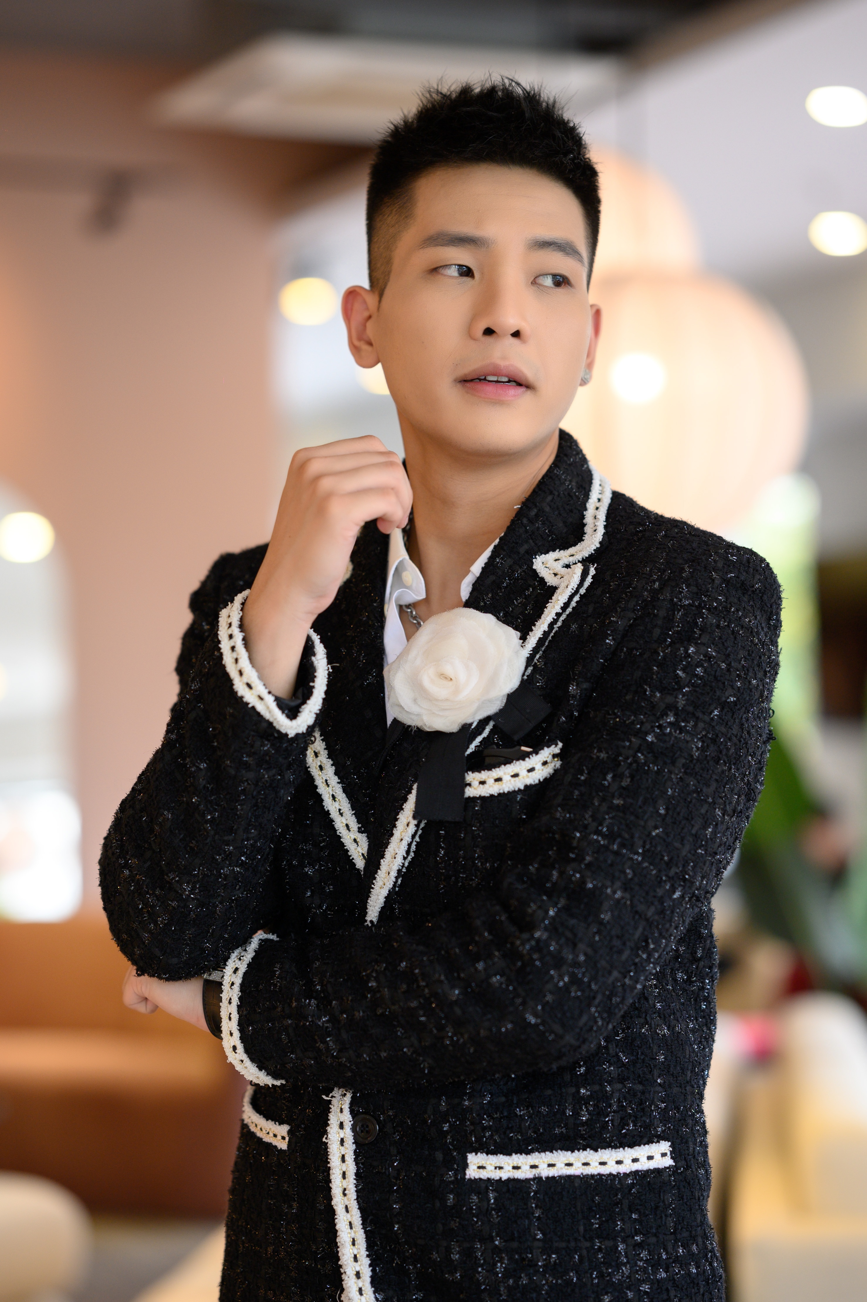 Quân A.P là bản sao Tuấn Hưng ảnh 5 Quan A.P la ban sao Tuan Hung anh 5