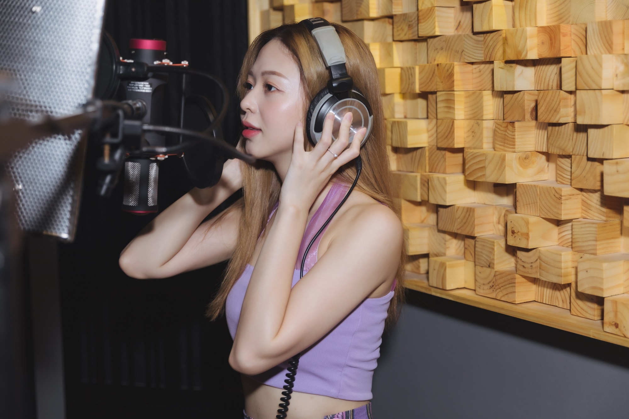 Liz Kim Cuong yeu Trinh Thang Binh anh 8