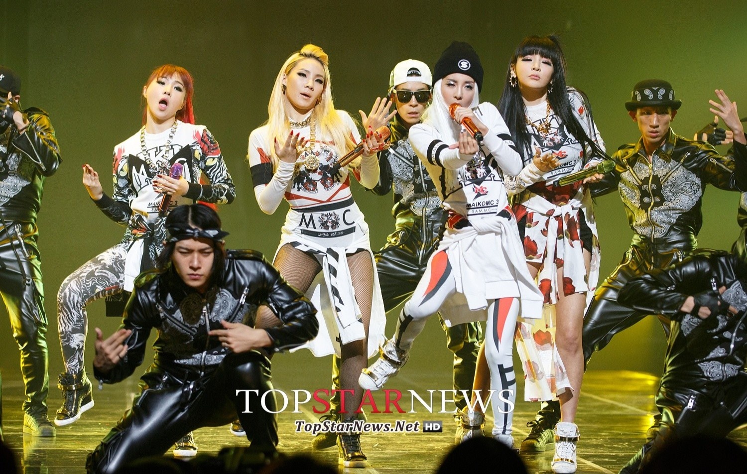 nhom nu gianh chien thang nhieu nhat anh 7