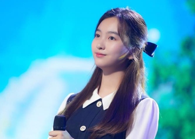 Nhan sac tuoi 14 cua dien vien nhi ‘Dieu ky dieu o phong giam so 7’ hinh anh