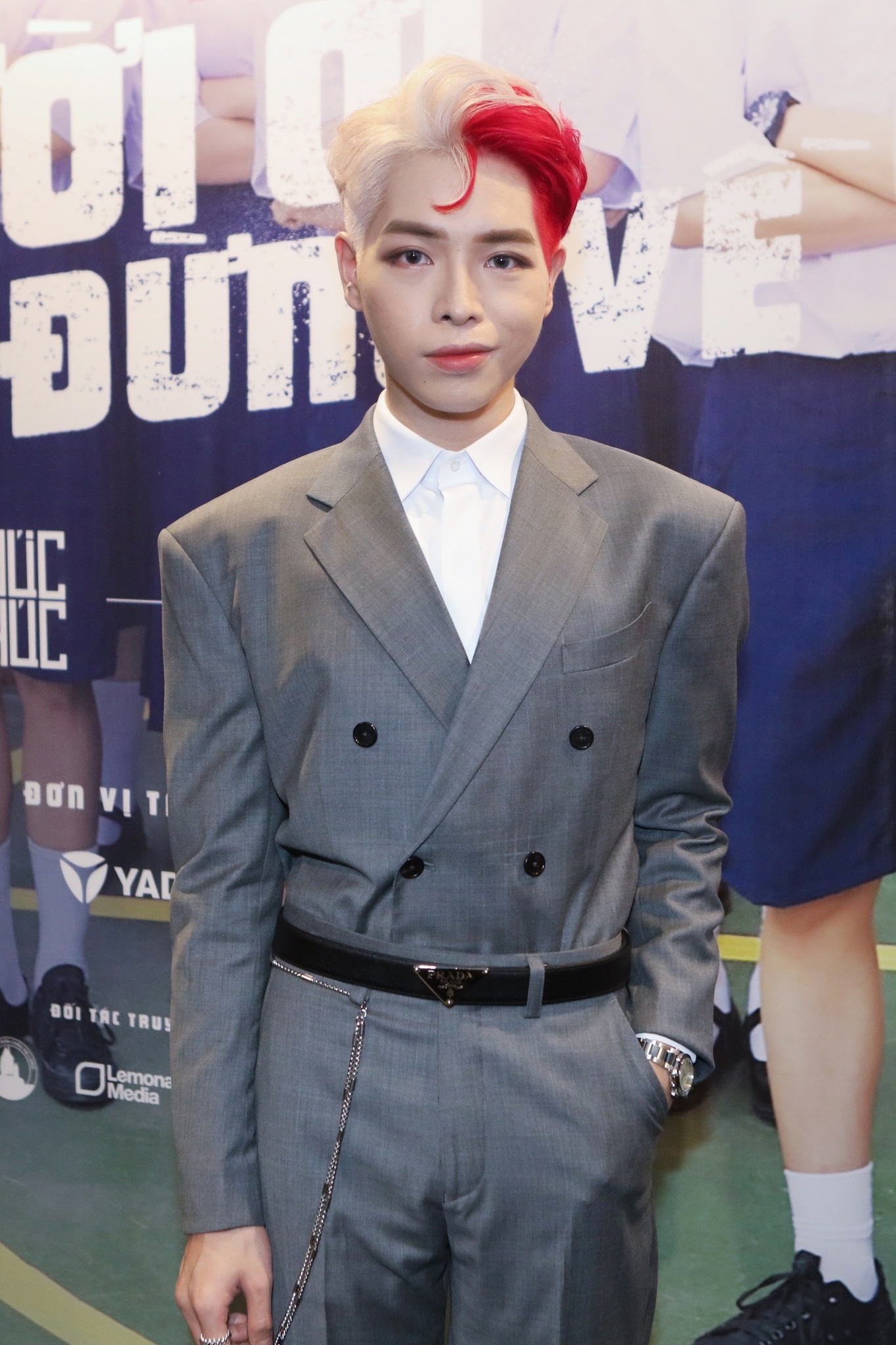 Trang phuc MV Nguoi oi nguoi o dung ve anh 2