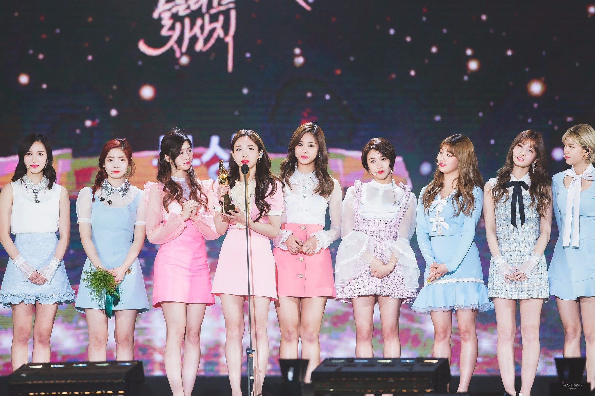 kỷ lục của TWICE ảnh 9 ky luc cua TWICE anh 9