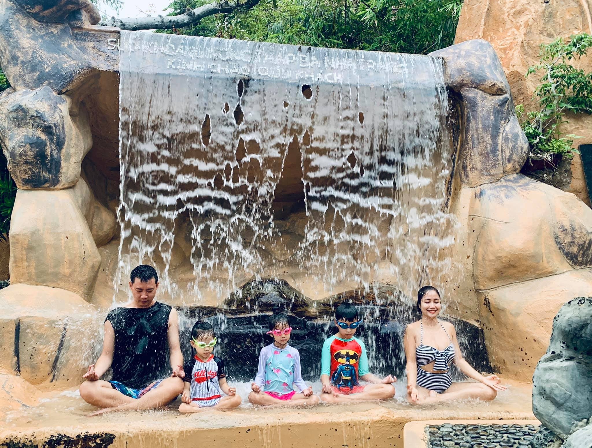 gia dinh oc thanh van anh 7