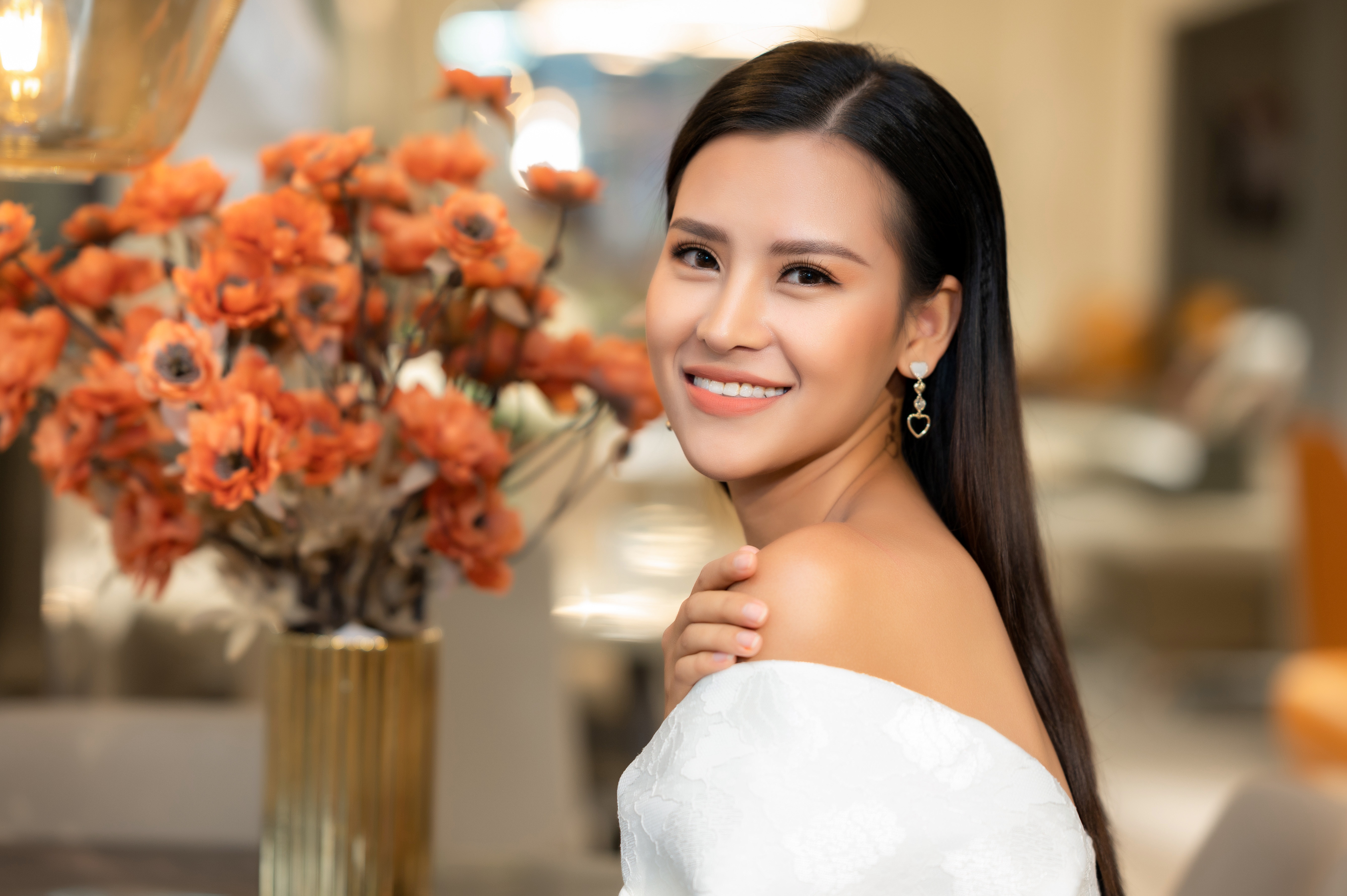 Thai Thi Hoa Hoa hau Trai dat anh 4