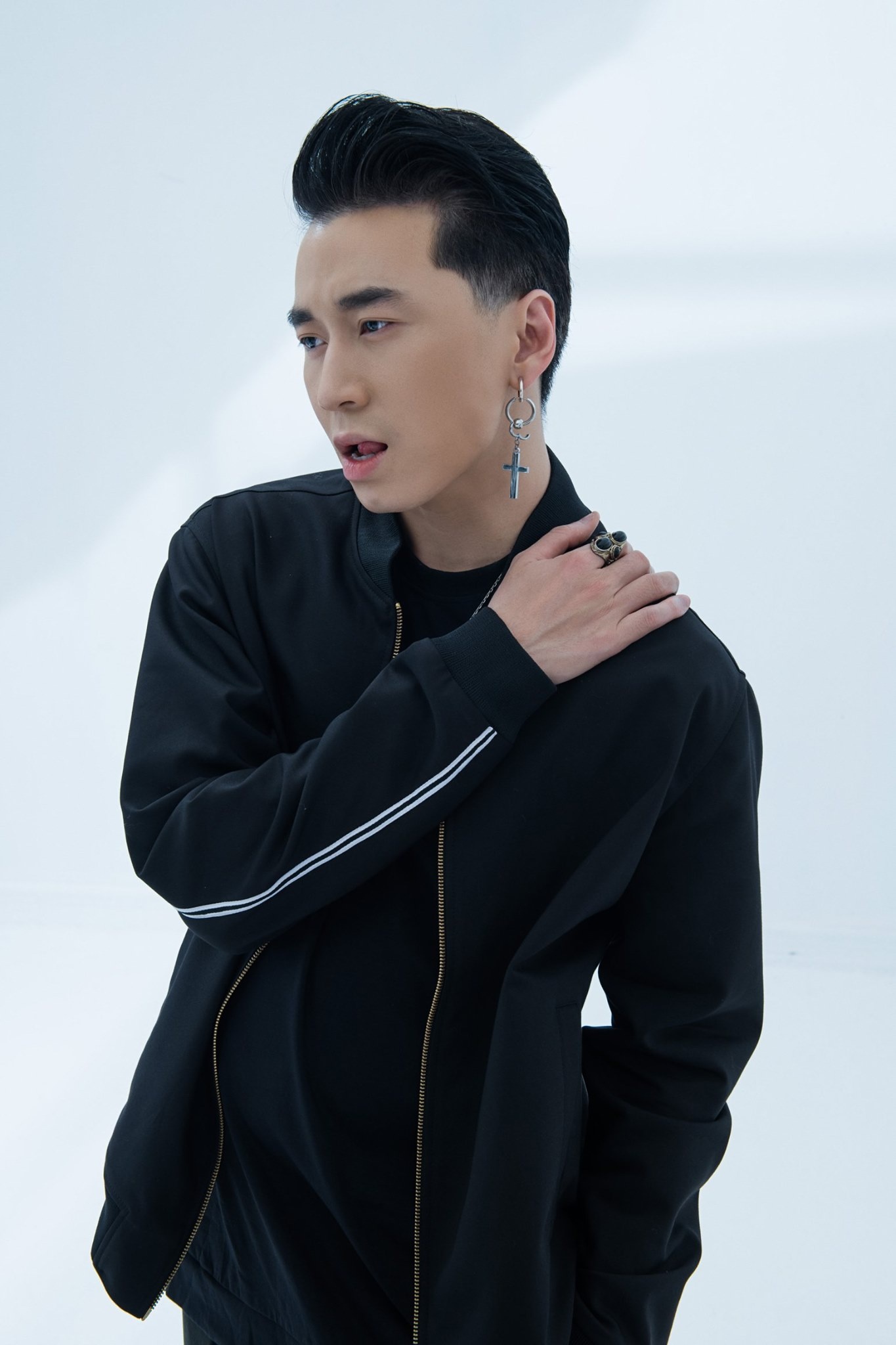 Karik khi moi vao nghe anh 10