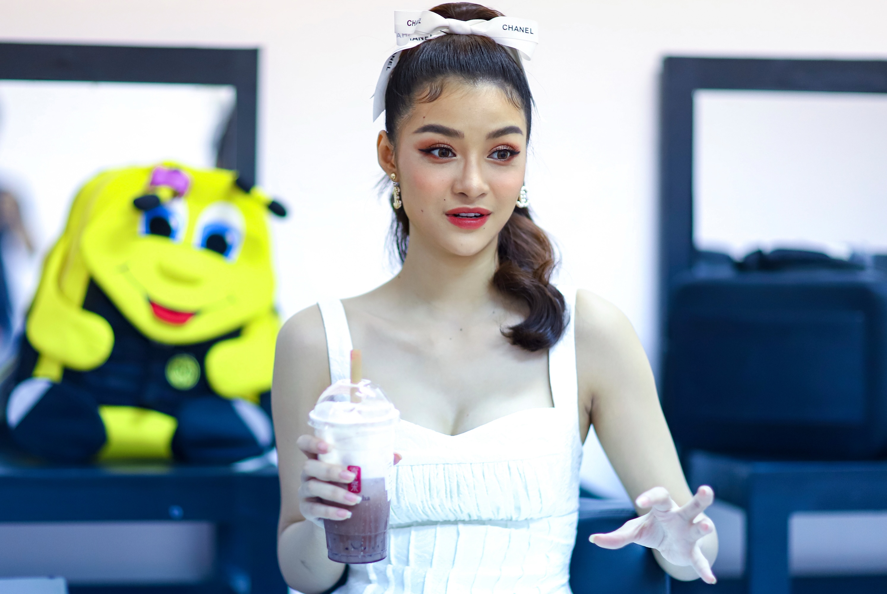 Kieu Loan King of Rap anh 4